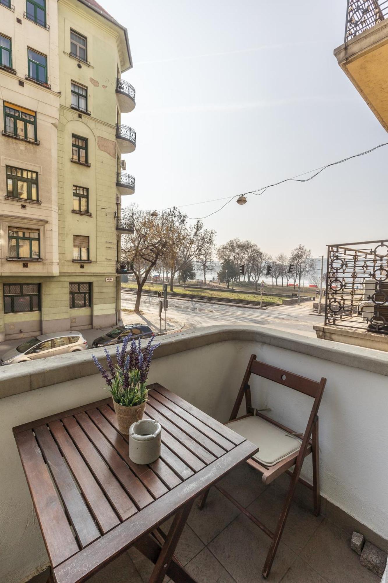 Bright & Spacious Riverside Apartment With Balcony Budapeszt Zewnętrze zdjęcie