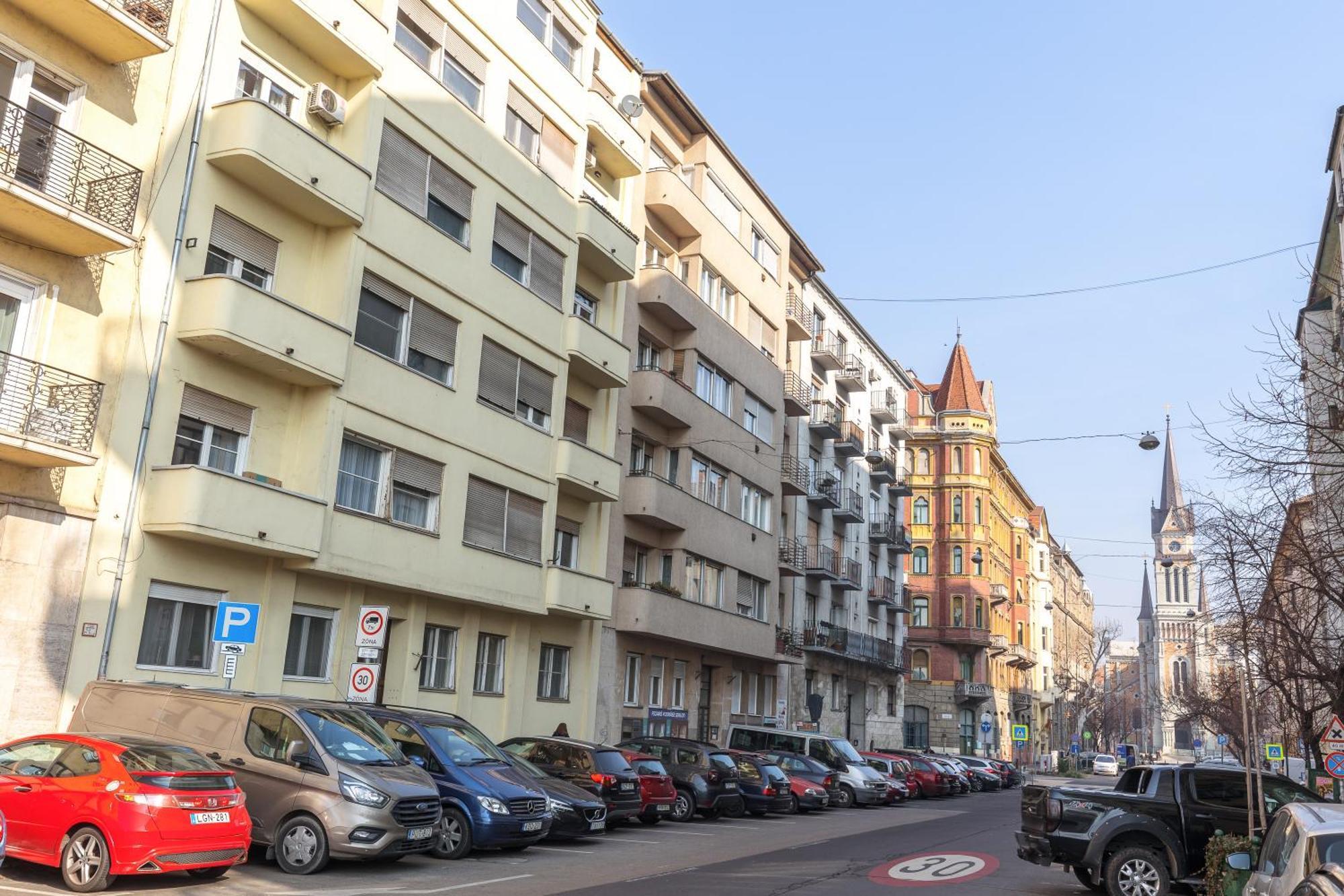 Bright & Spacious Riverside Apartment With Balcony Budapeszt Zewnętrze zdjęcie